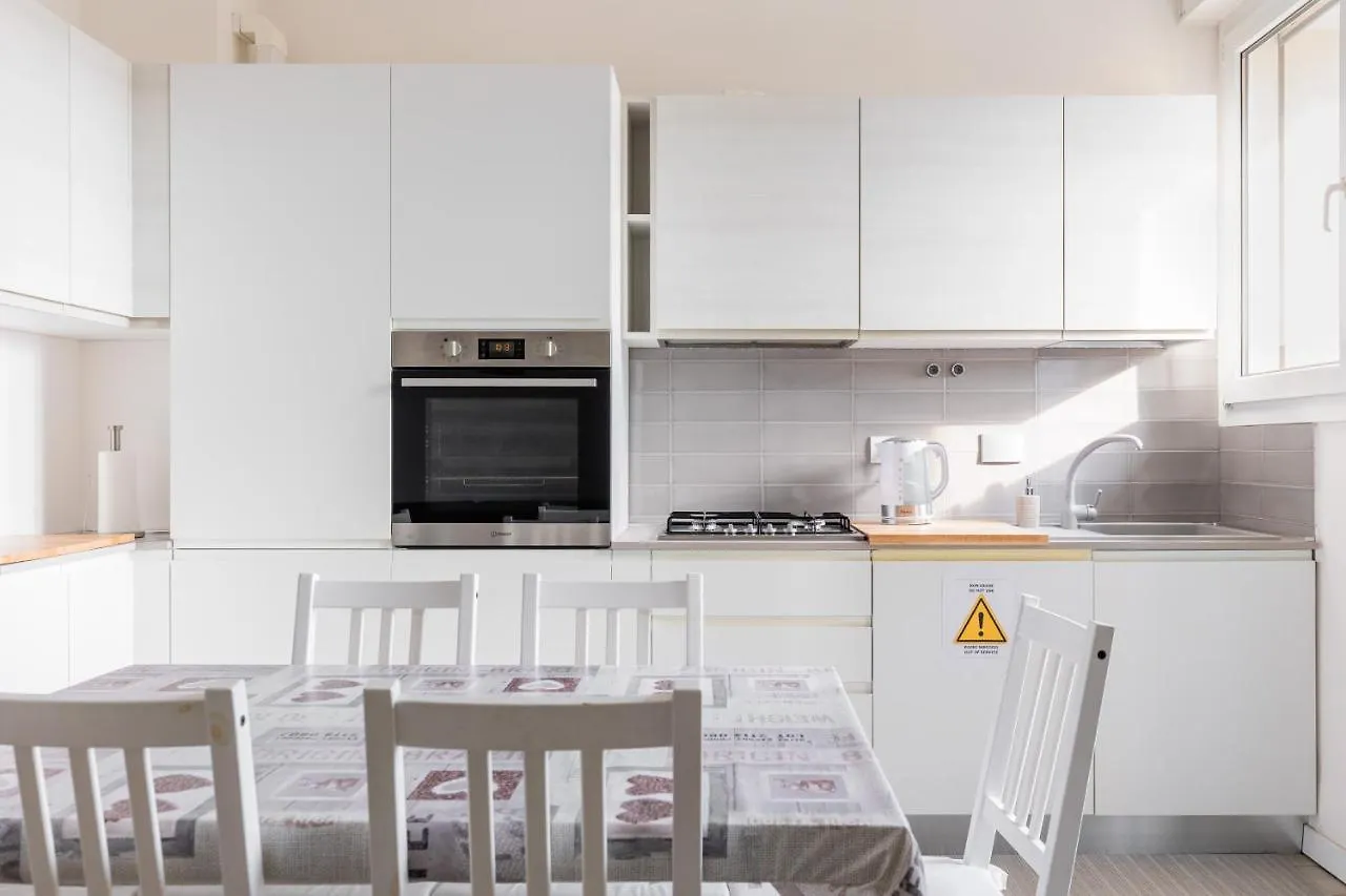 Charming Mazzini Apartment by Wonderful Italy Bologna